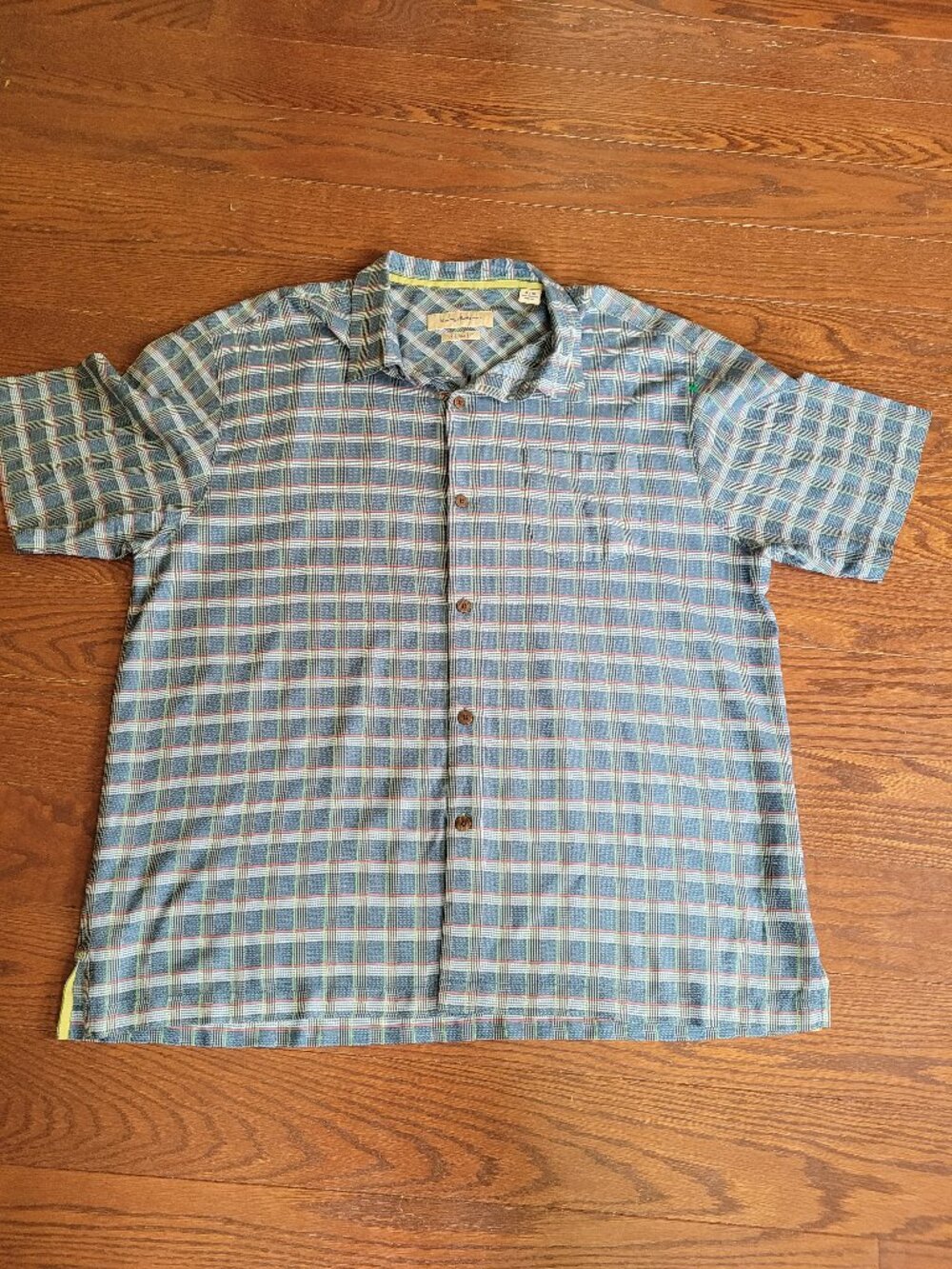 Tommy Bahama Men Sz XL Blue Plaid Button Up Original Fit Short Sleeve 100% Silk